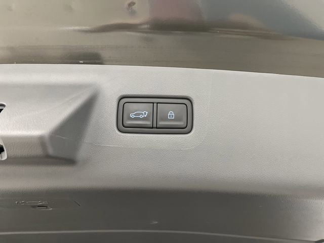 Used 2024 Hyundai Santa Fe Limited image 17