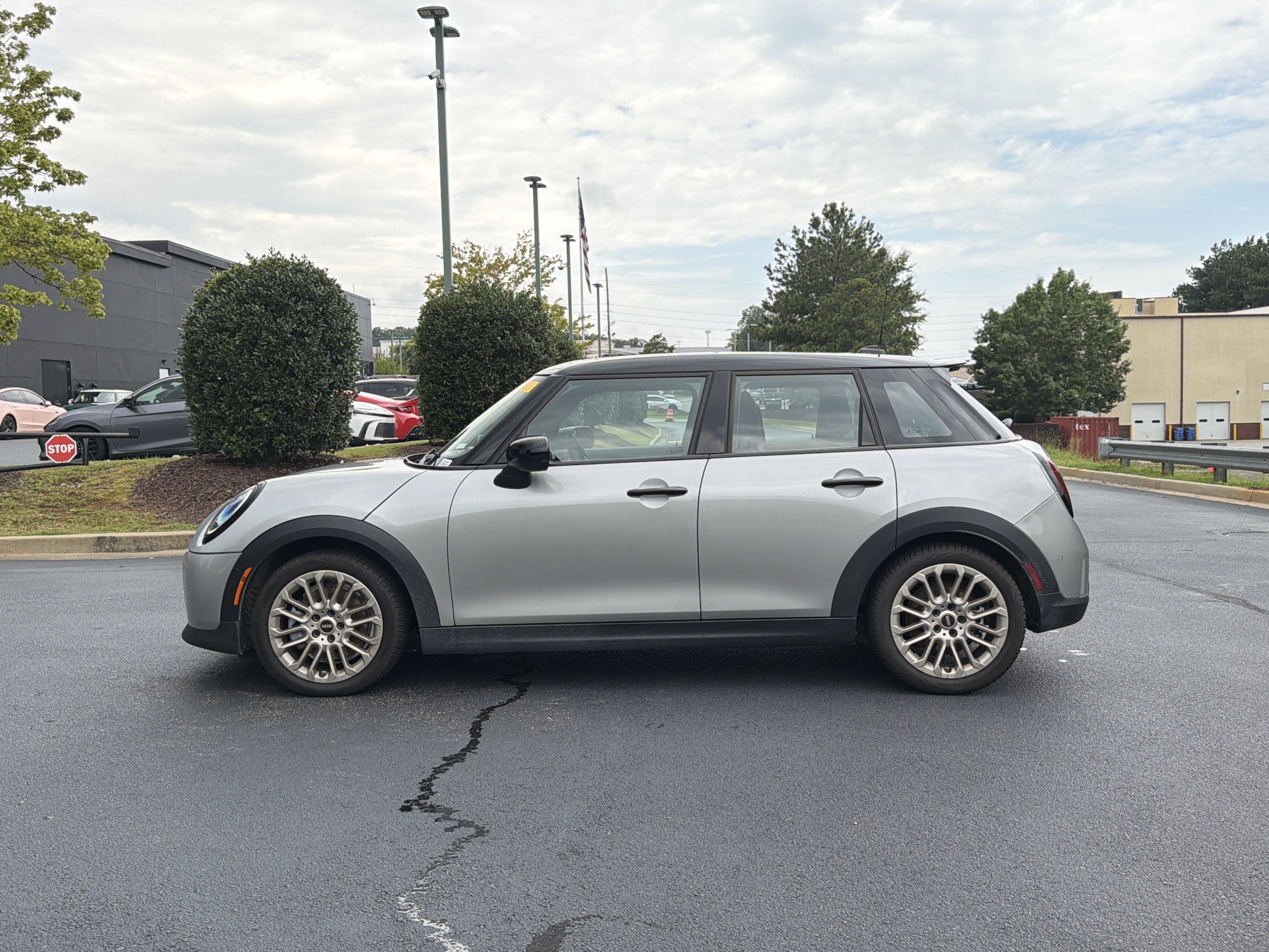 Used 2025 MINI Cooper S FWD image 13