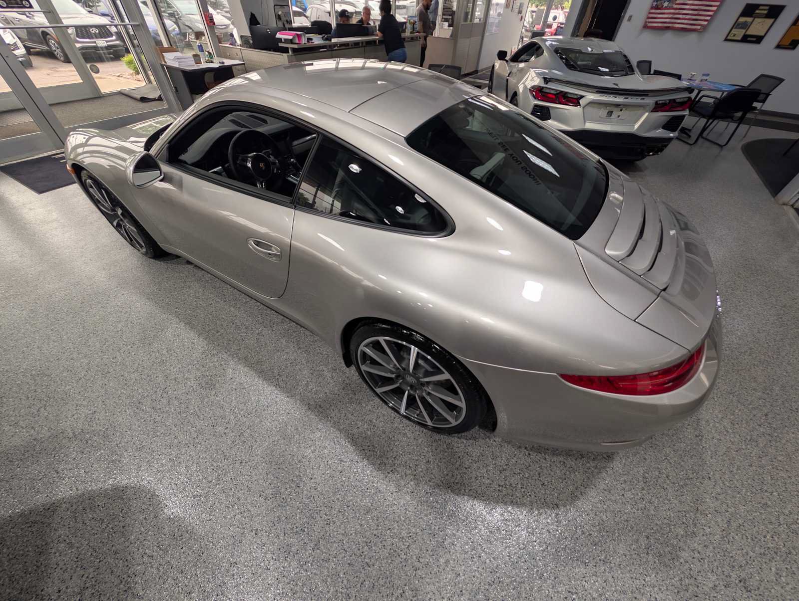 Used 2012 Porsche 911 Carrera RWD image 4