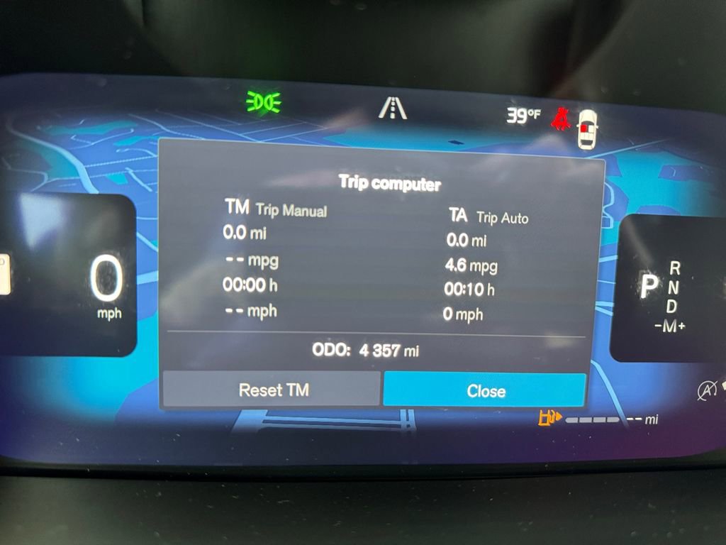 Certified 2025 Volvo V90 B6 Cross Country Plus image 26