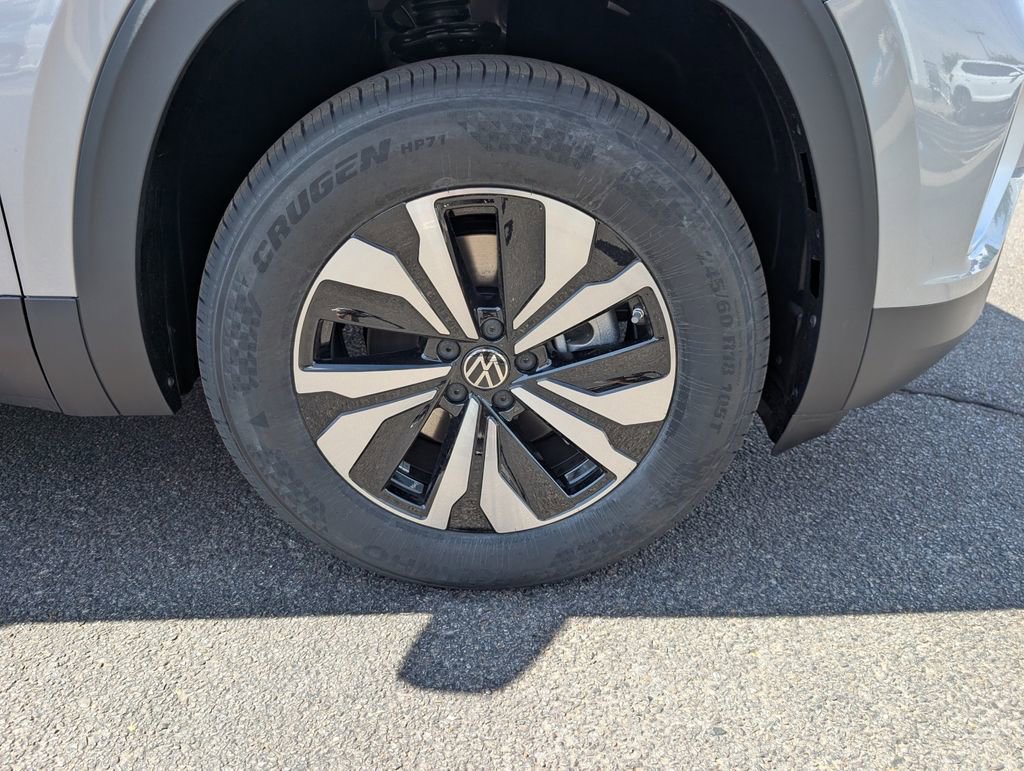 Used 2025 Volkswagen Atlas SE image 23