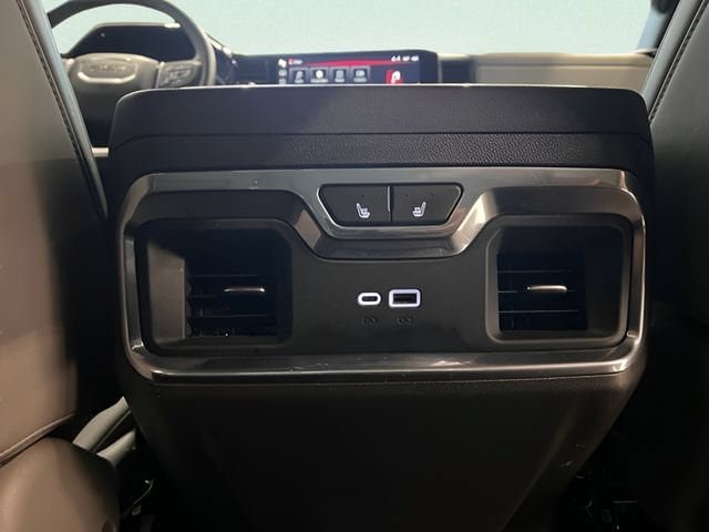 Certified 2024 GMC Sierra 1500 SLT w/ SLT Convenience Package AWD/4WD image 9