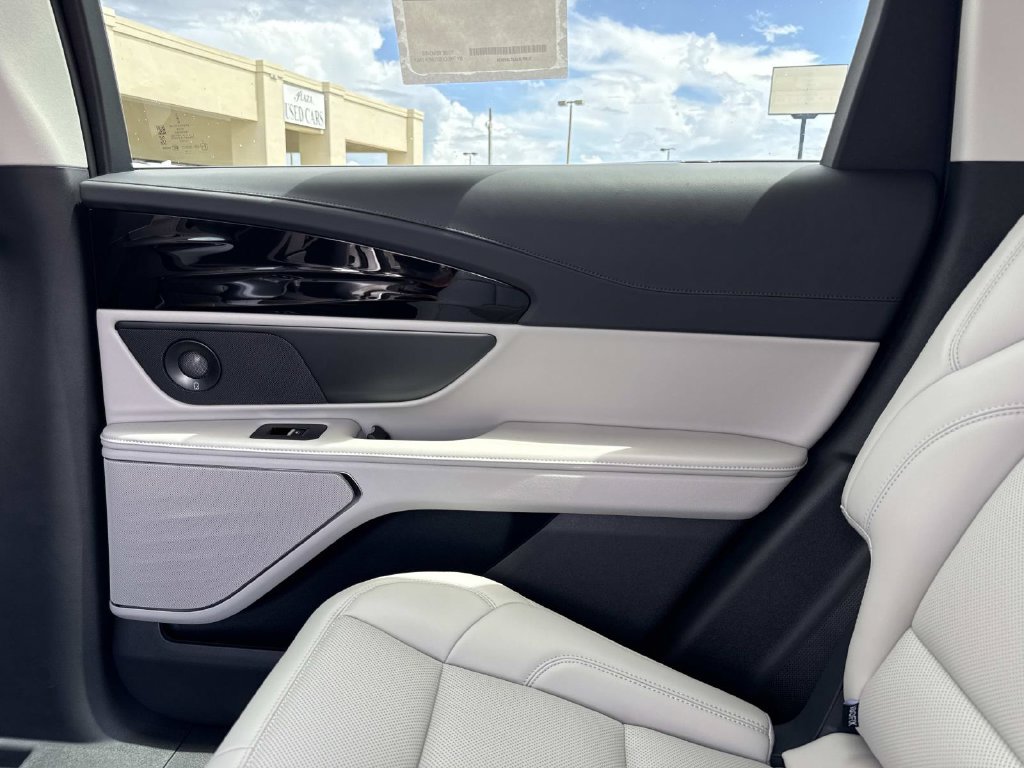 New 2026 Lincoln Nautilus Premier w/ Equipment Group 102A AWD/4WD image 15