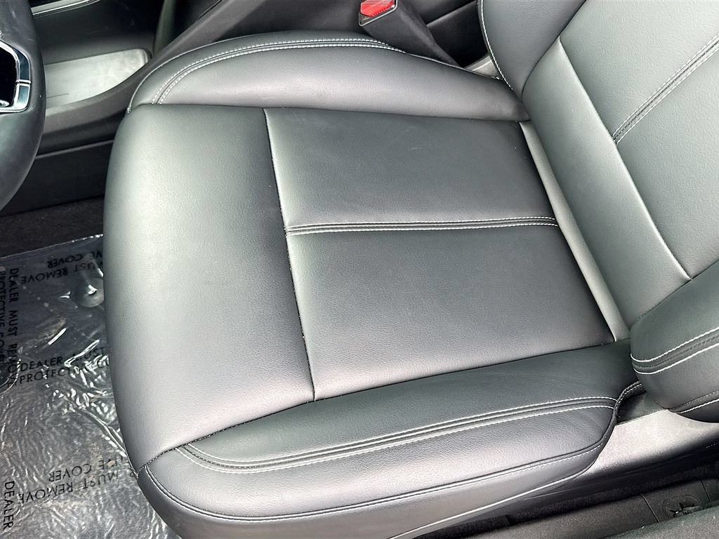 Used 2024 Cadillac Lyriq Tech RWD image 19