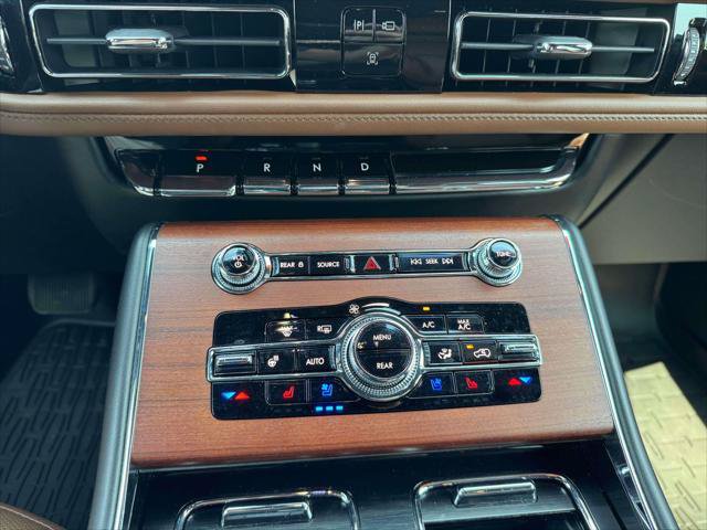 Used 2023 Lincoln Aviator Reserve w/ Elements Package Plus AWD/4WD image 31