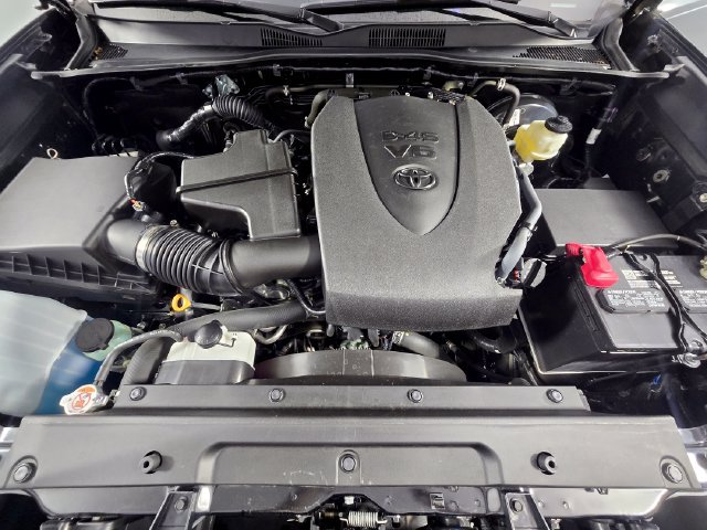 Used 2023 Toyota Tacoma SR AWD/4WD image 13