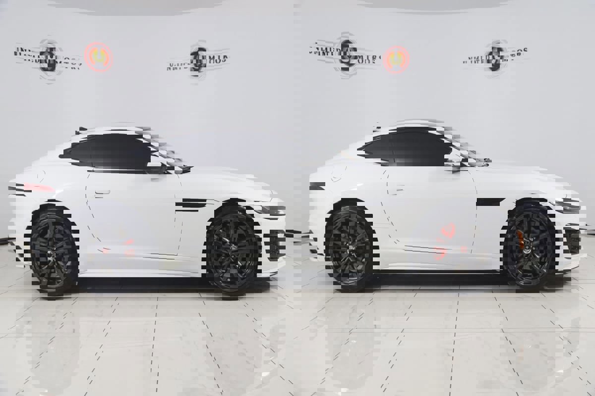 Used 2021 Jaguar F-TYPE R image 2