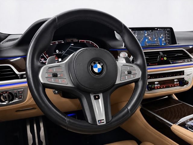 Used 2022 BMW 750i xDrive w/ Executive Package AWD/4WD image 34