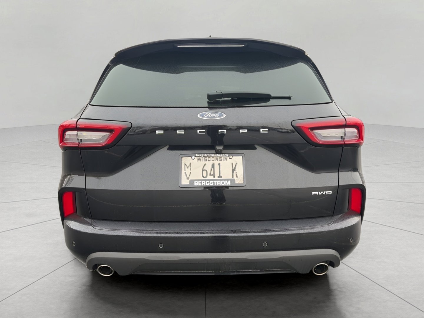 Certified 2023 Ford Escape ST-Line Select w/ Tech Pack #2 AWD/4WD image 9