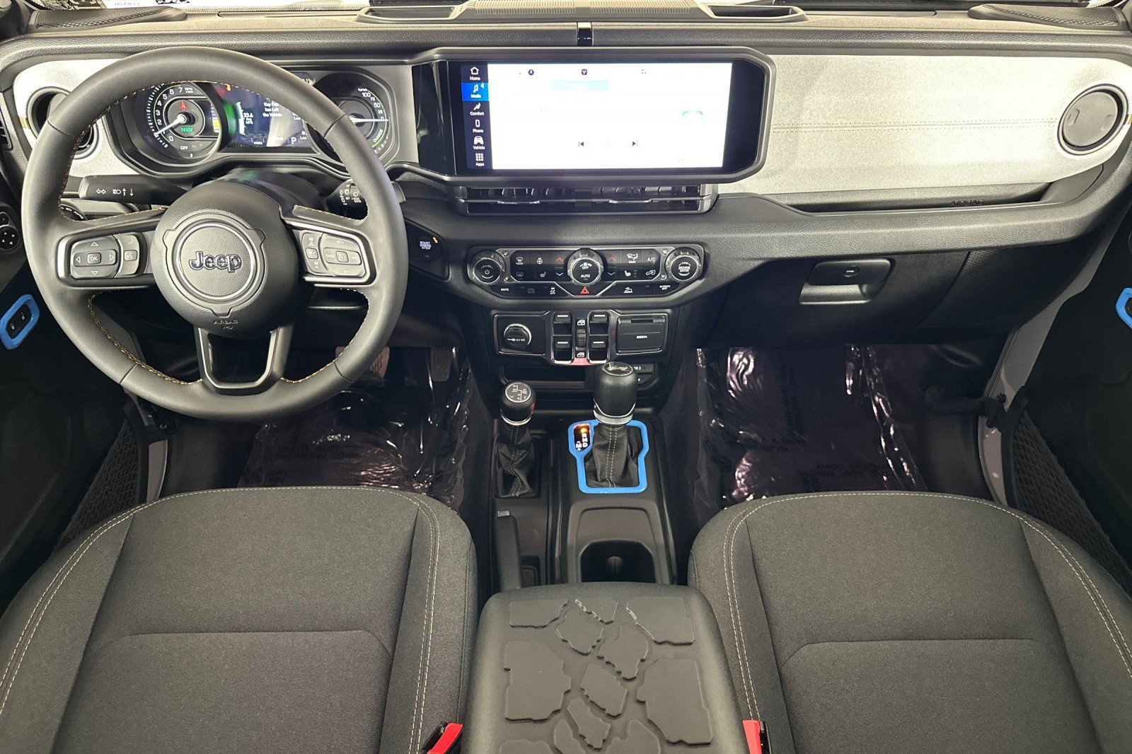 Used 2024 Jeep Wrangler Unlimited w/ Convenience Group image 12