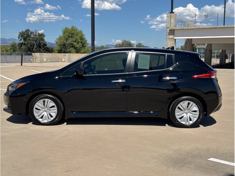 Used 2025 Nissan Leaf S FWD image 4