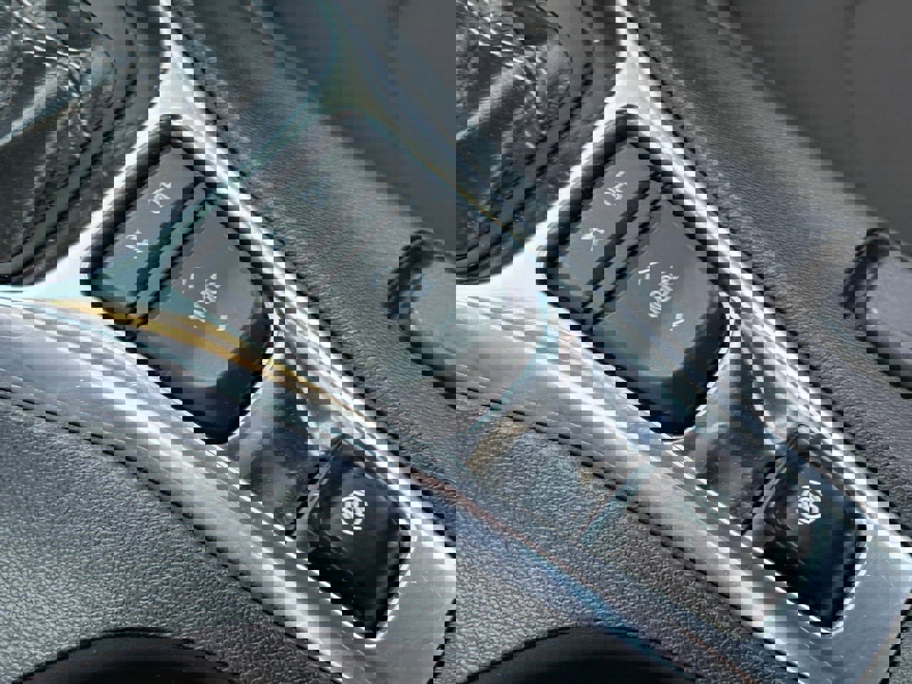 Used 2020 Chevrolet Camaro LT image 17