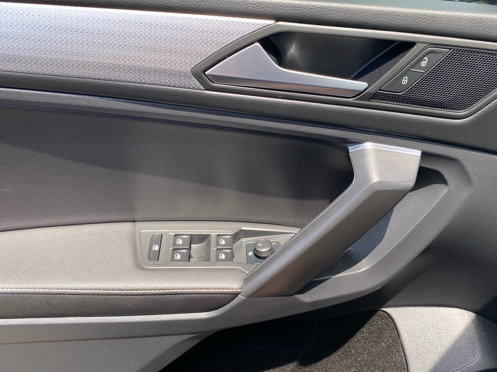 Certified 2023 Volkswagen Tiguan S AWD/4WD image 20