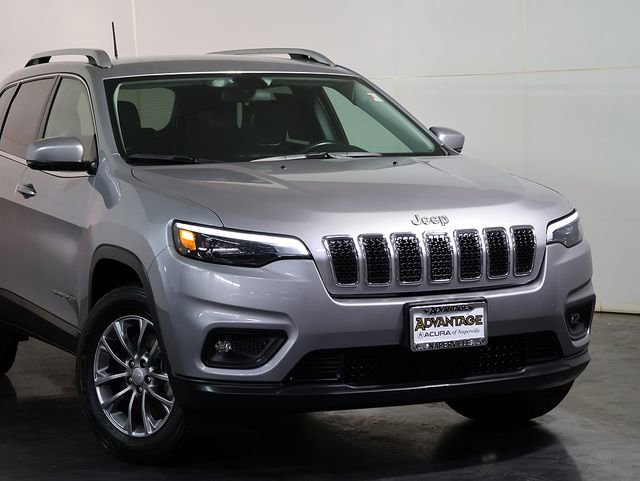 Used 2019 Jeep Cherokee Latitude Plus w/ Cold Weather Group AWD/4WD image 6