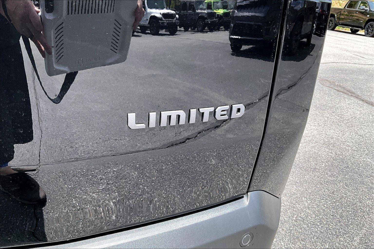 New 2026 Jeep Cherokee Limited AWD/4WD image 12