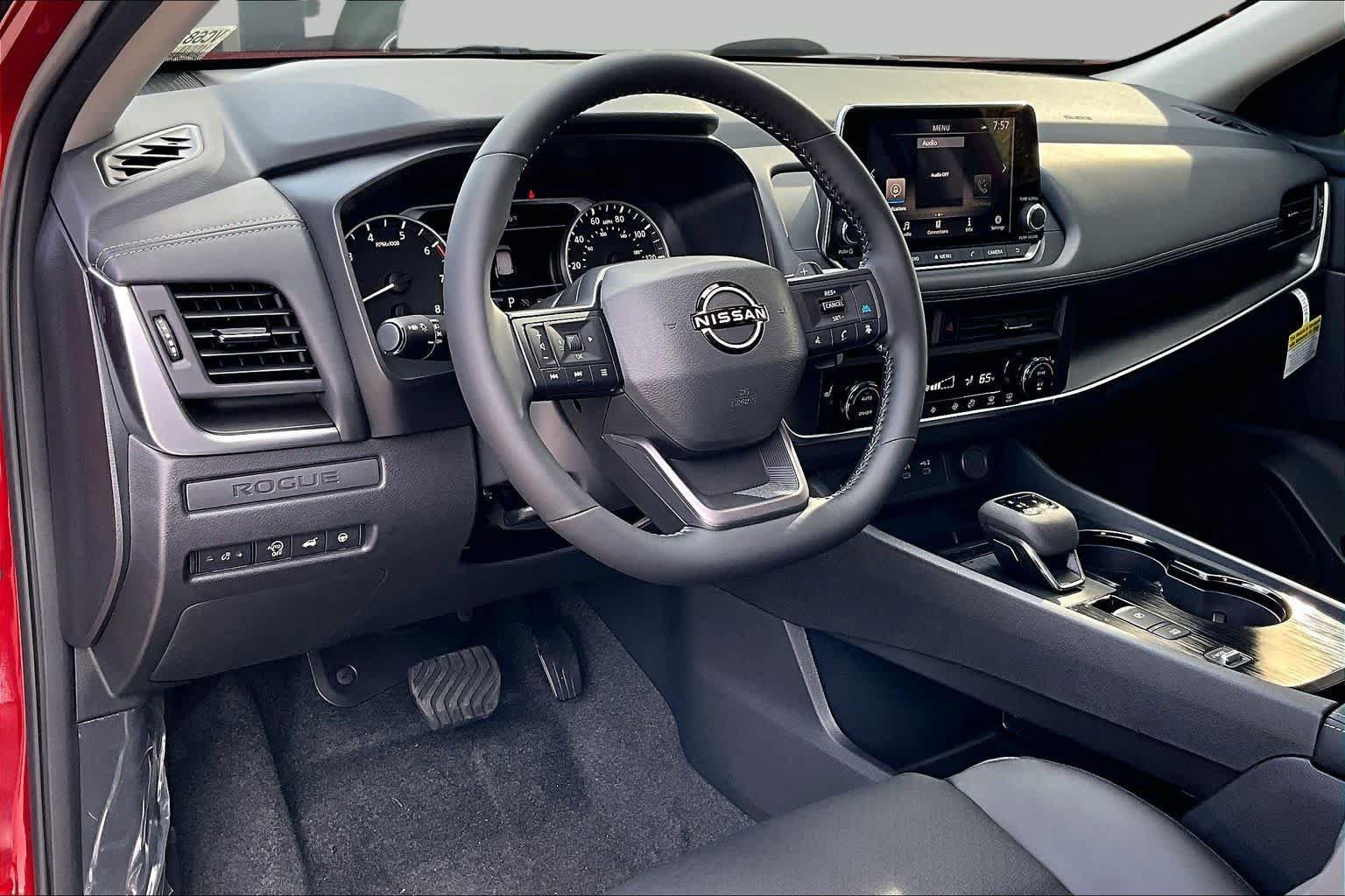 New 2027 Nissan Rogue Dark Armor FWD image 10