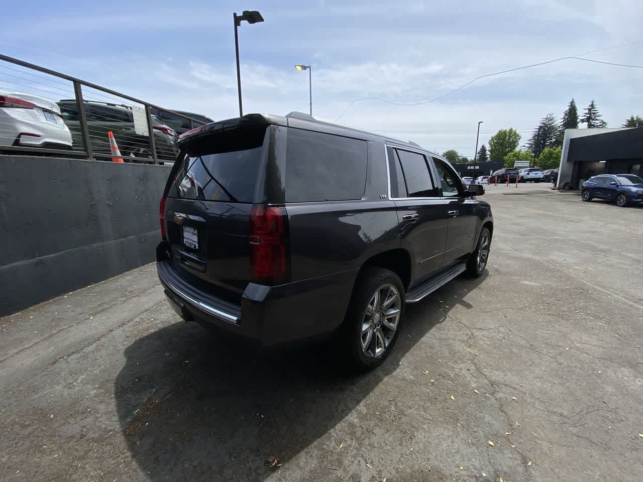 Used 2015 Chevrolet Tahoe LTZ AWD/4WD image 6