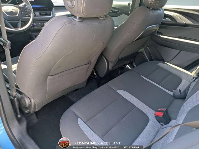 Used 2025 Chevrolet TrailBlazer LS FWD image 26