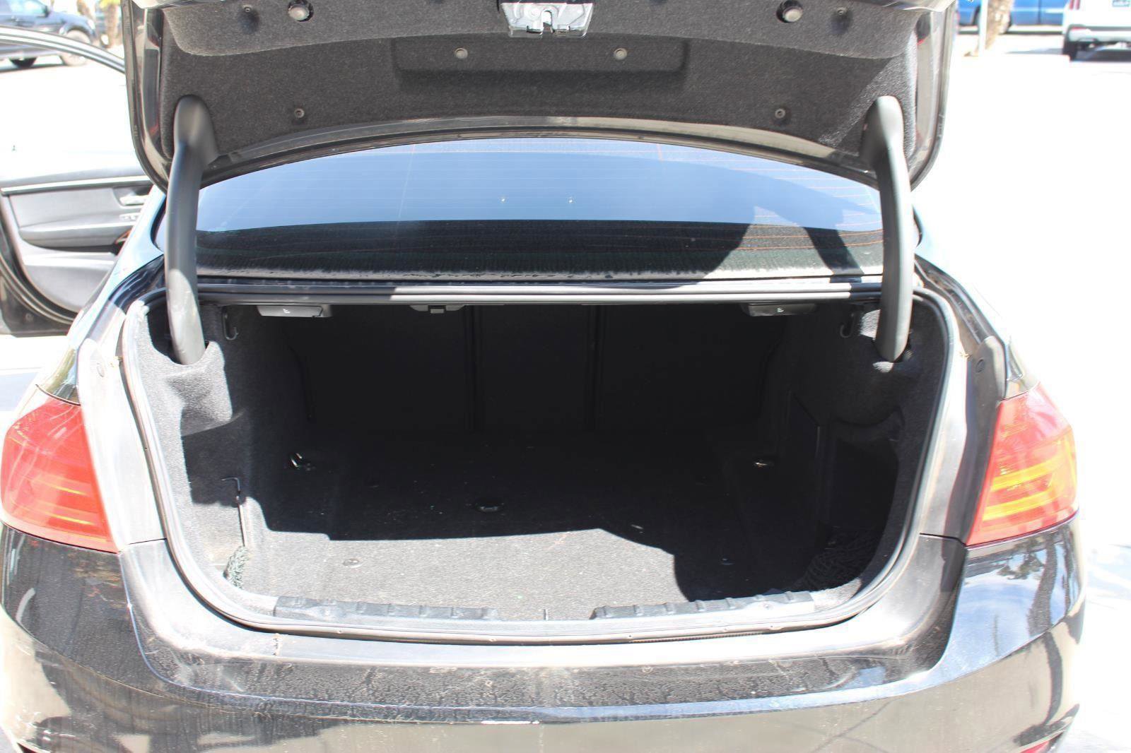 Used 2015 BMW 328i Sedan image 32