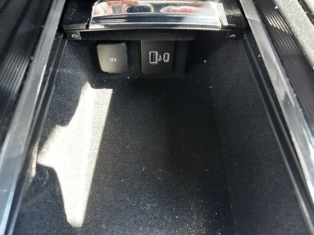 Certified 2022 Lincoln Corsair AWD w/ Equipment Group 101A image 24