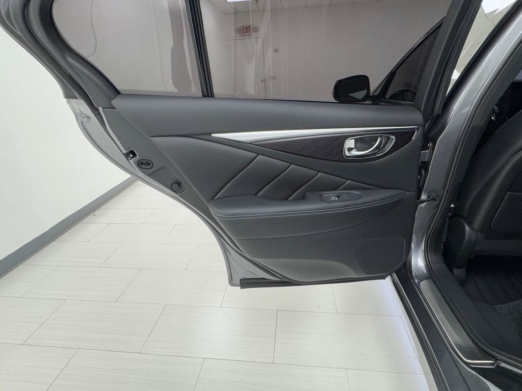 Used 2022 INFINITI Q50 Sensory image 11