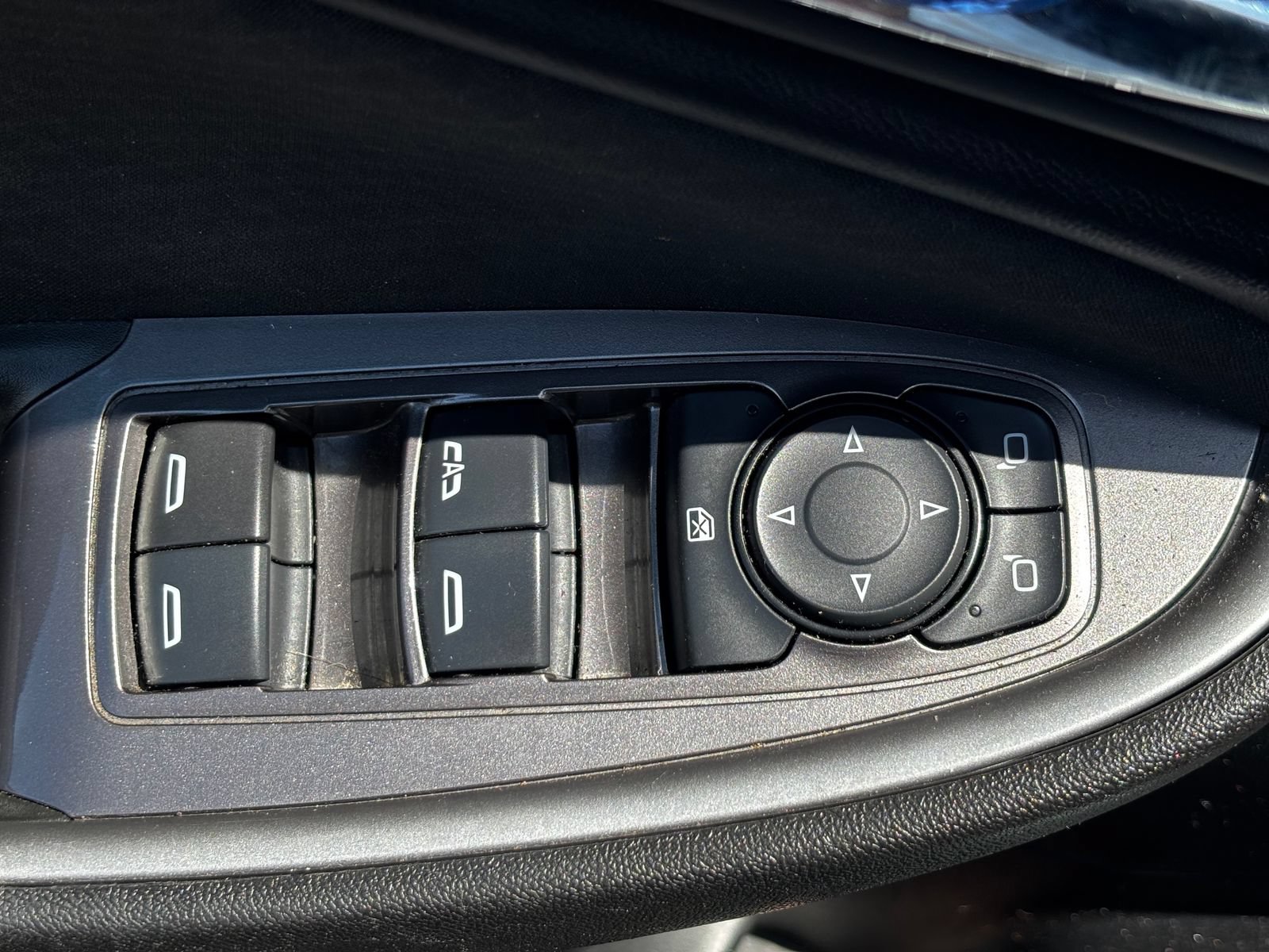 Used 2022 Chevrolet Malibu LT FWD image 13