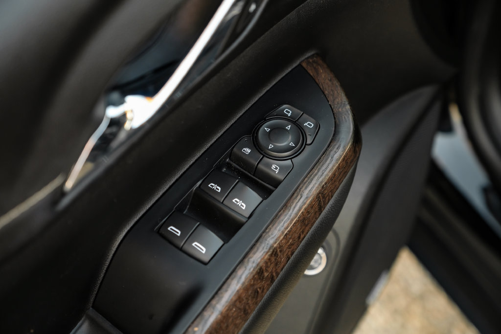 Used 2023 GMC Acadia Denali FWD image 42