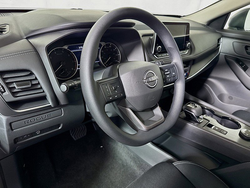 New 2026 Nissan Rogue S image 9