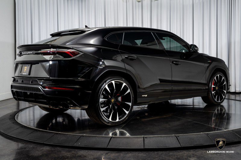 Used 2024 Lamborghini Urus S image 19