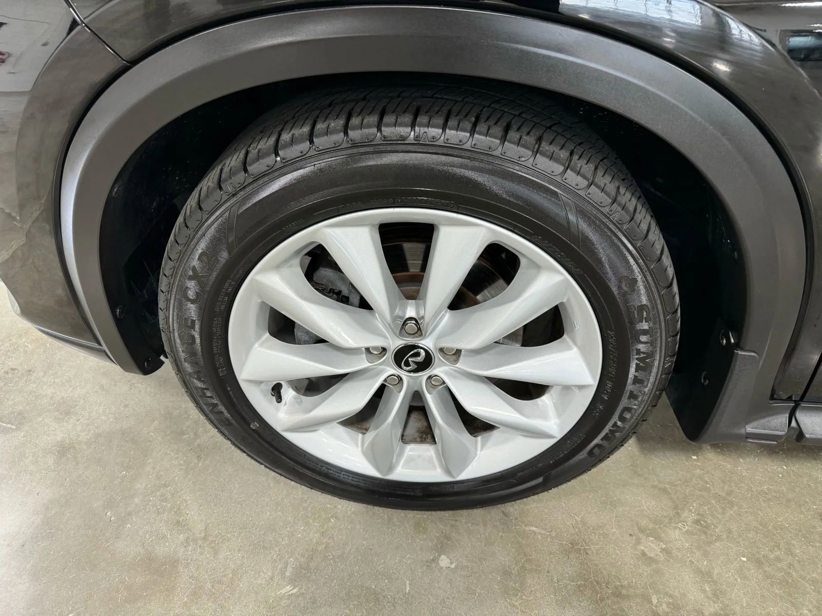 Used 2019 INFINITI QX50 Essential w/ Premium Heat Package image 5