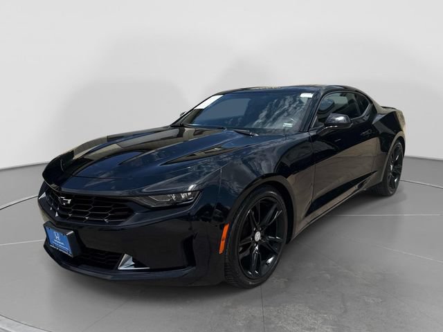 Used 2020 Chevrolet Camaro LT w/ RS Package RWD image 13