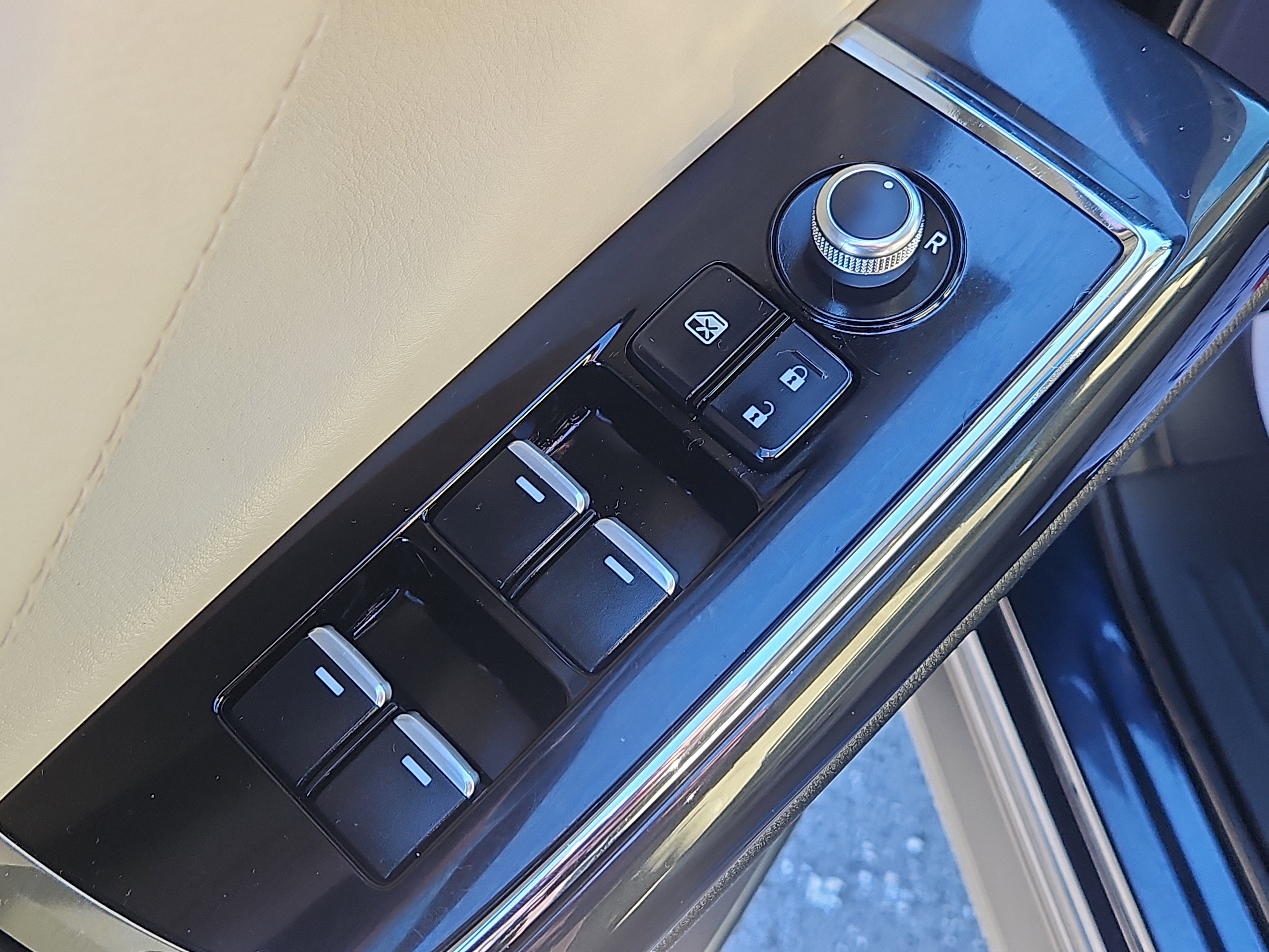 Used 2019 MAZDA CX-9 Touring w/ Touring Premium Package image 18