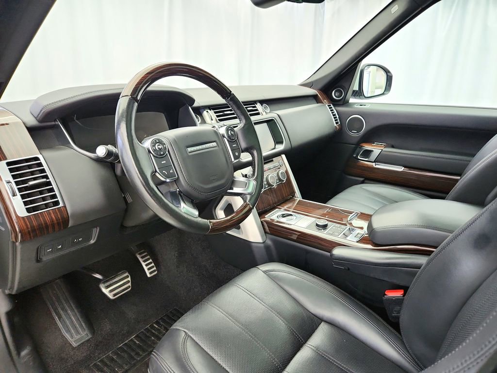 Used 2017 Land Rover Range Rover Supercharged AWD/4WD image 10