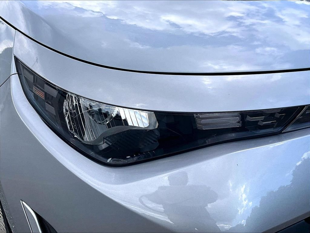 Used 2025 Kia Soul LX w/ LX Technology Package FWD image 31