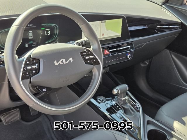 Used 2023 Kia Niro EX FWD image 9