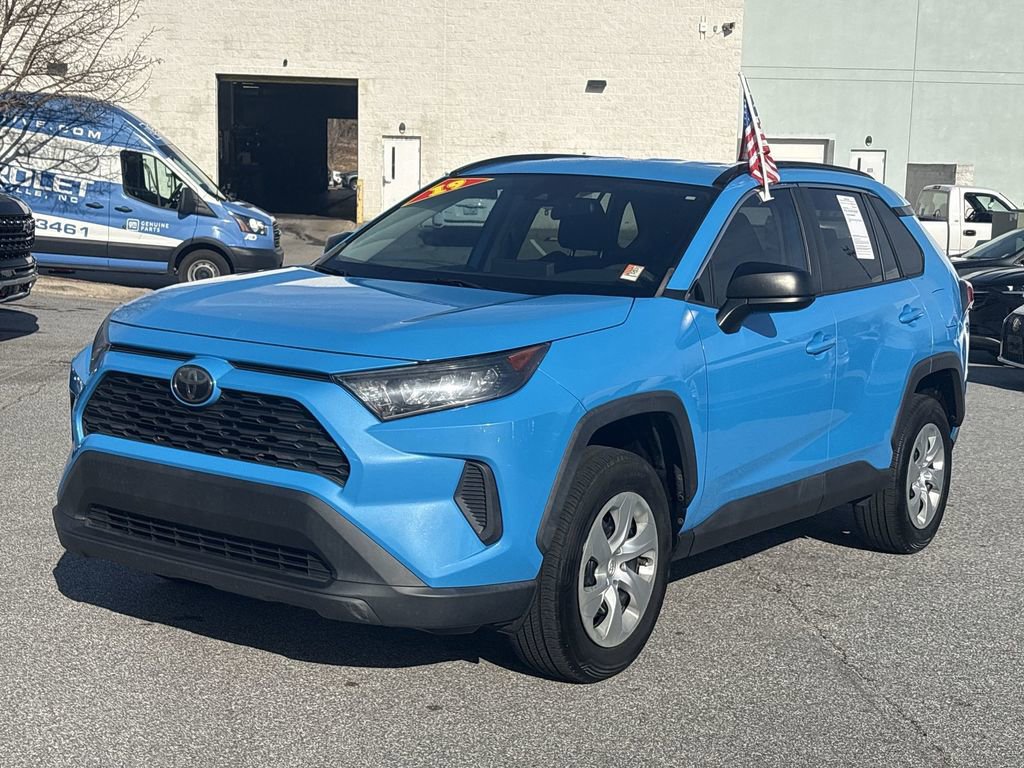Used 2019 Toyota RAV4 LE image 5