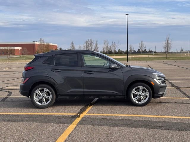 Used 2023 Hyundai Kona SEL w/ Convenience Package AWD/4WD image 2