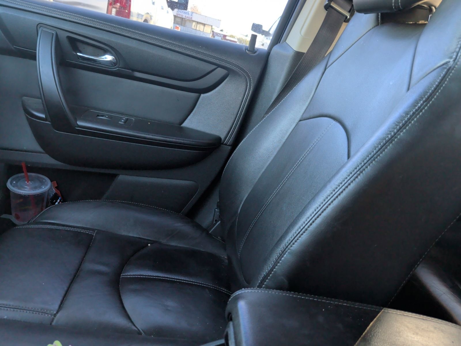 Used 2013 Chevrolet Traverse LT AWD/4WD image 3