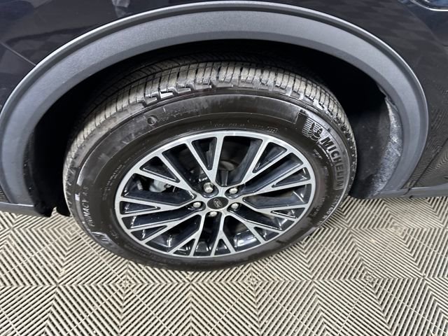 Used 2023 Ford Escape SE image 10