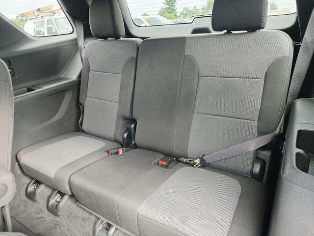 Used 2023 Chevrolet Traverse LT FWD image 10