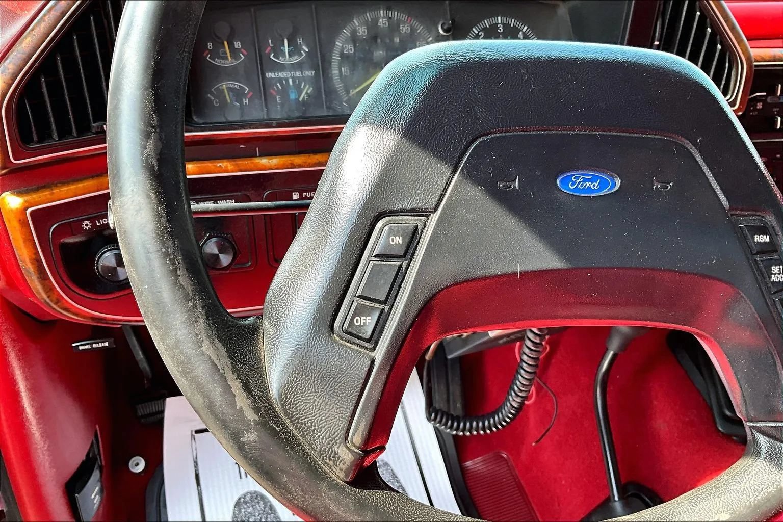 Used 1990 Ford F250 4x4 Regular Cab image 13