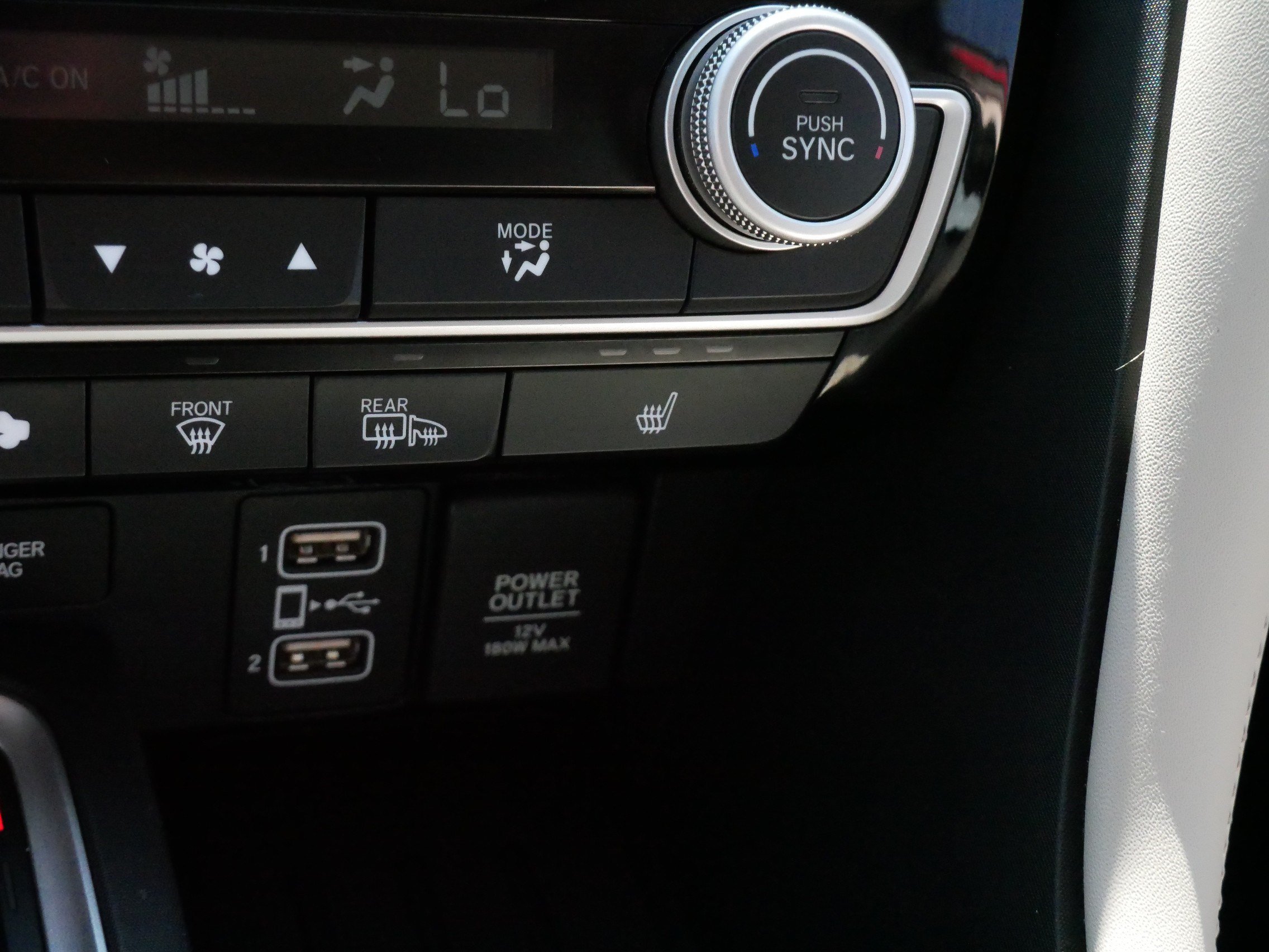 Used 2019 Honda Insight Touring image 29
