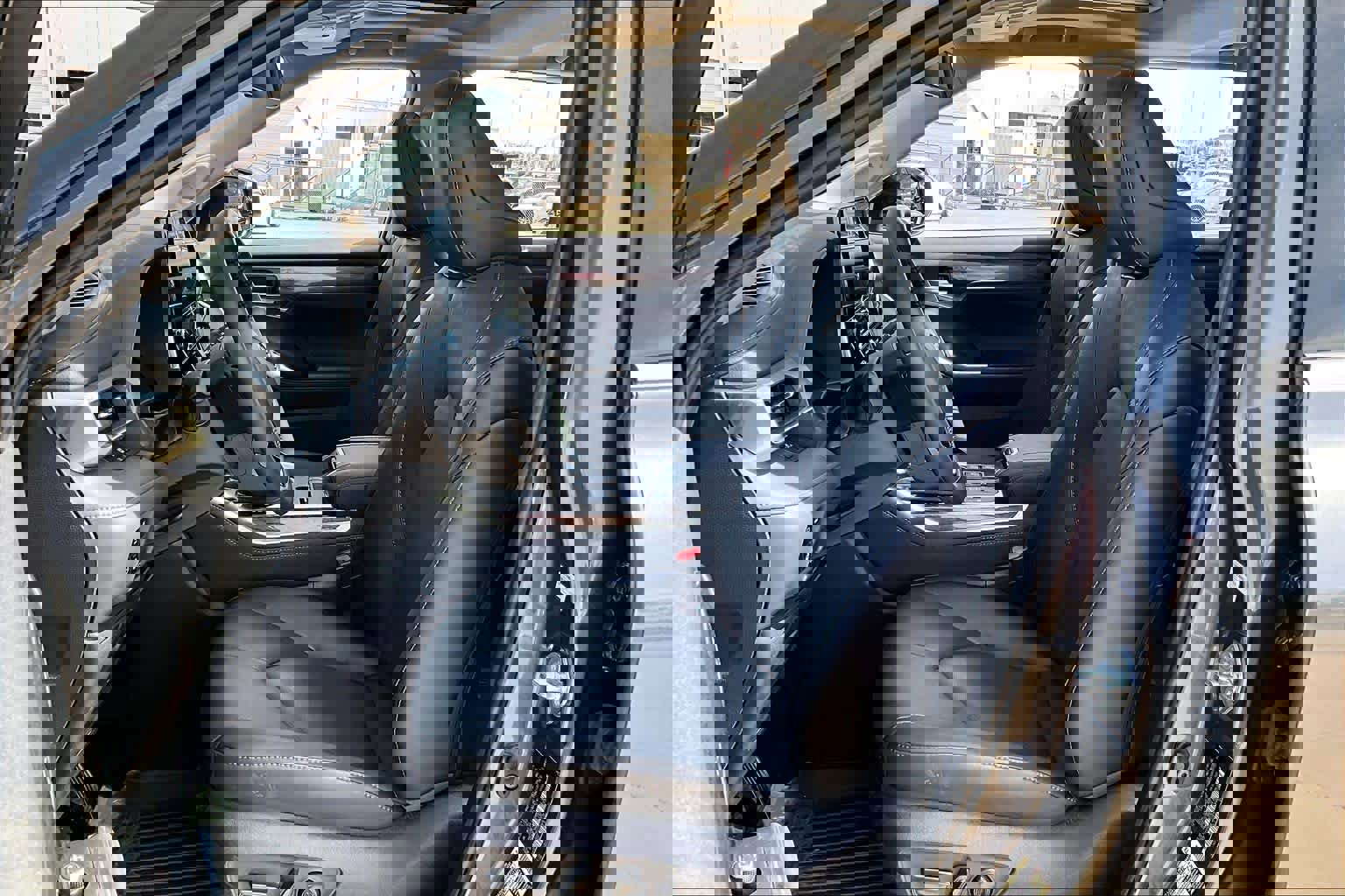 Used 2025 Toyota Highlander Limited image 8