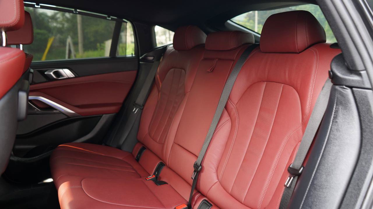 Used 2021 BMW X6 M50i w/ Executive Package AWD/4WD image 51