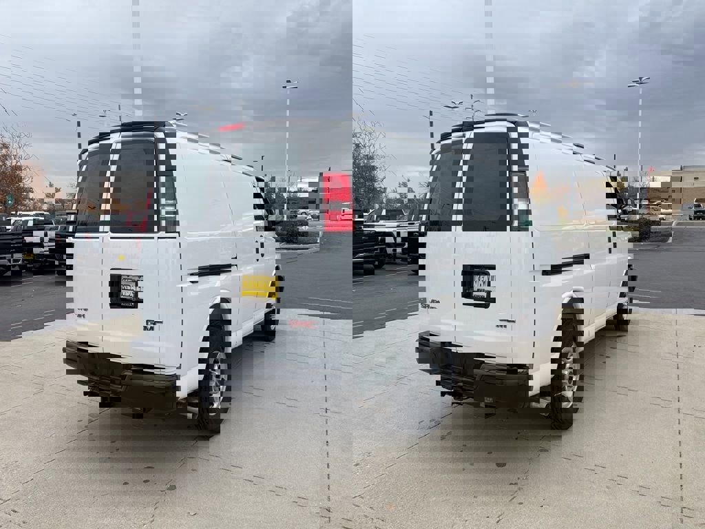New 2024 GMC Savana 2500 w/ Driver Convenience Package image 20