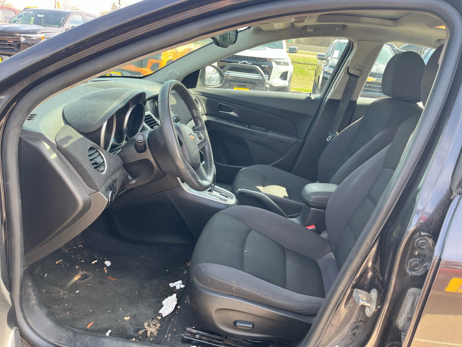 Used 2015 Chevrolet Cruze LT w/ Sun And Sound Package FWD image 6