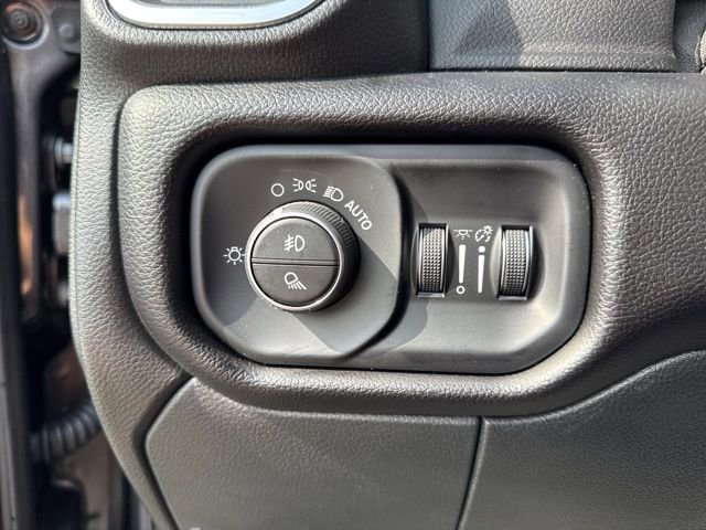 Used 2025 RAM 2500 Laramie w/ Night Edition image 25