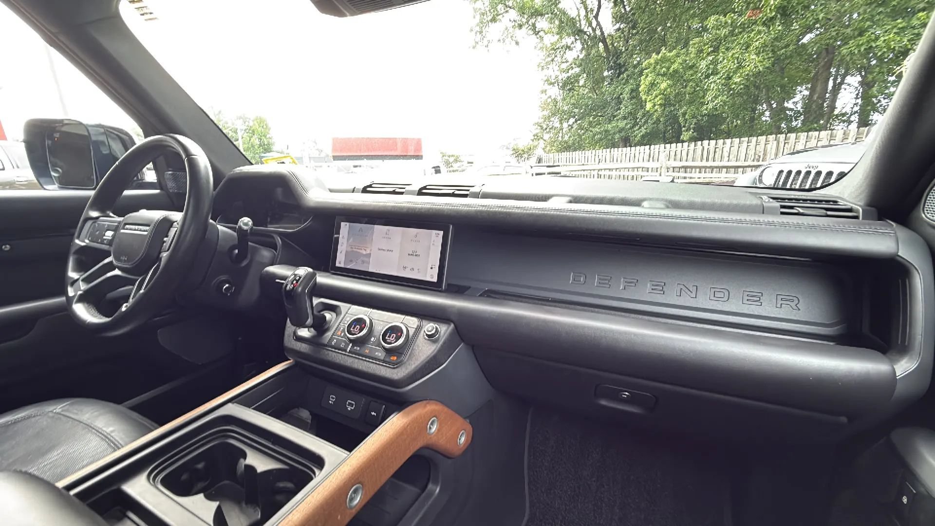 Used 2020 Land Rover Defender 110 X AWD/4WD image 33