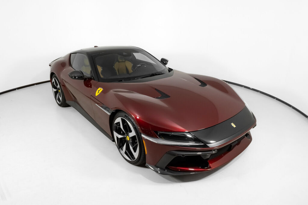 Certified 2025 Ferrari 12Cilindri RWD image 12