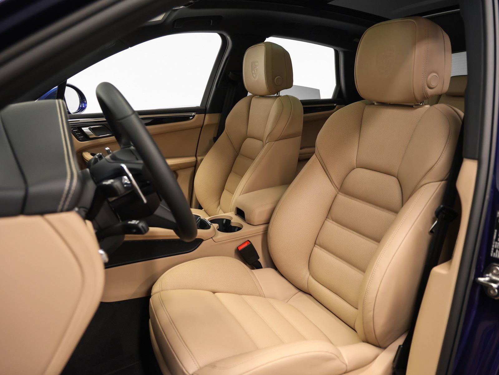 New 2026 Porsche Macan image 46